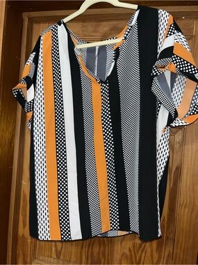 Striped V-Neck Short Sleeve Top - Black White Orange